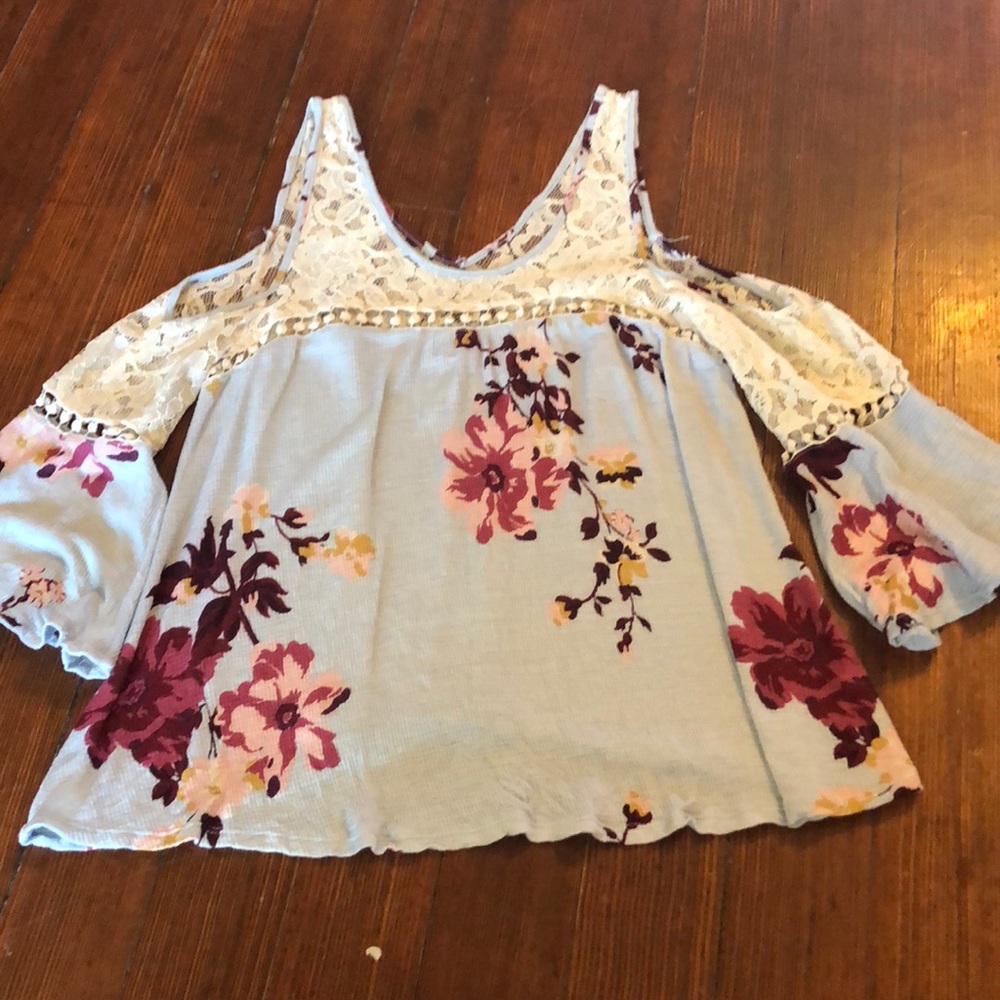 Day trip floral top